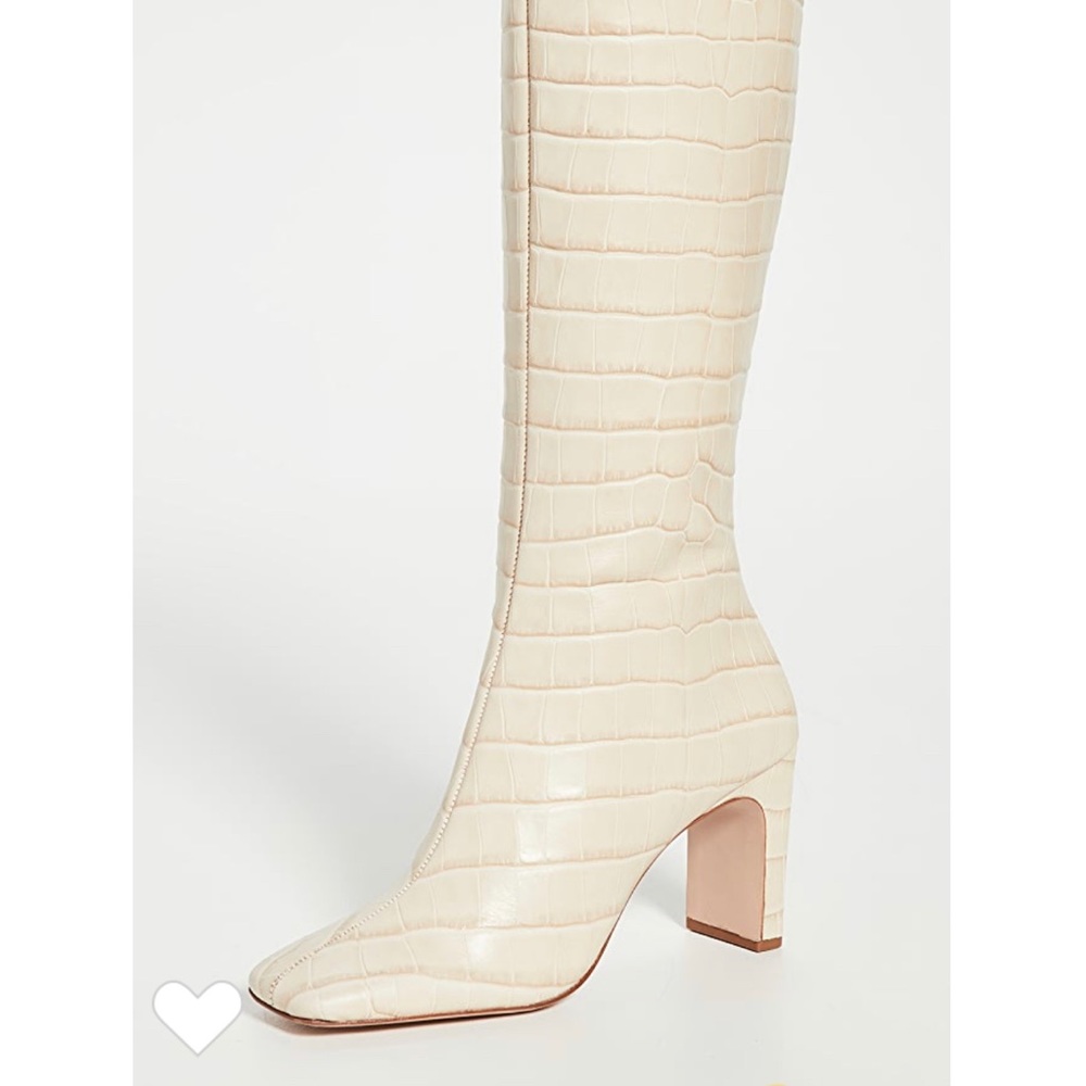 ISO!!! Schutz Daisy Almond Buff Sz 8